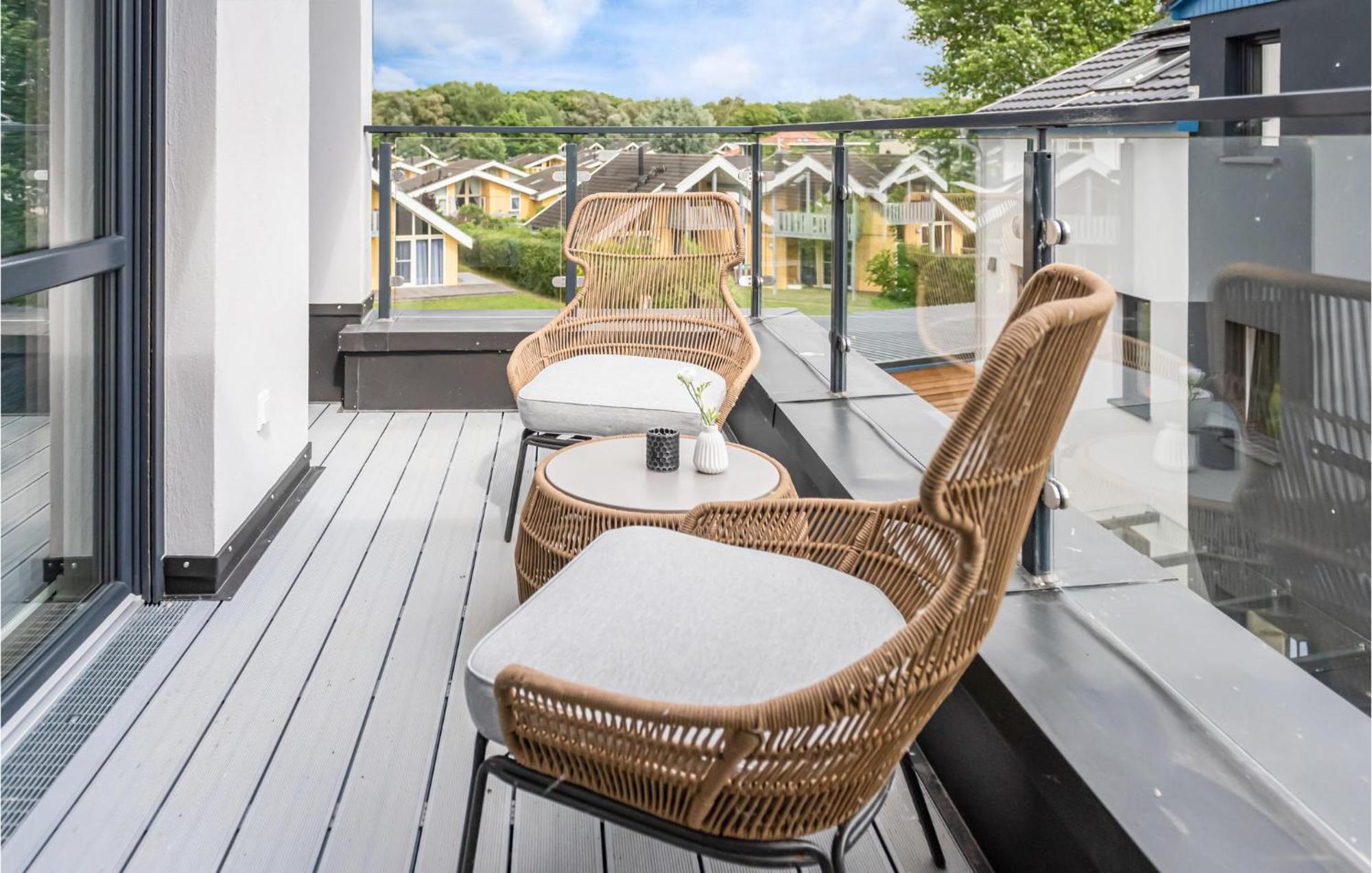 Amazing Apartment In Rechlin With Kitchen 외부 사진